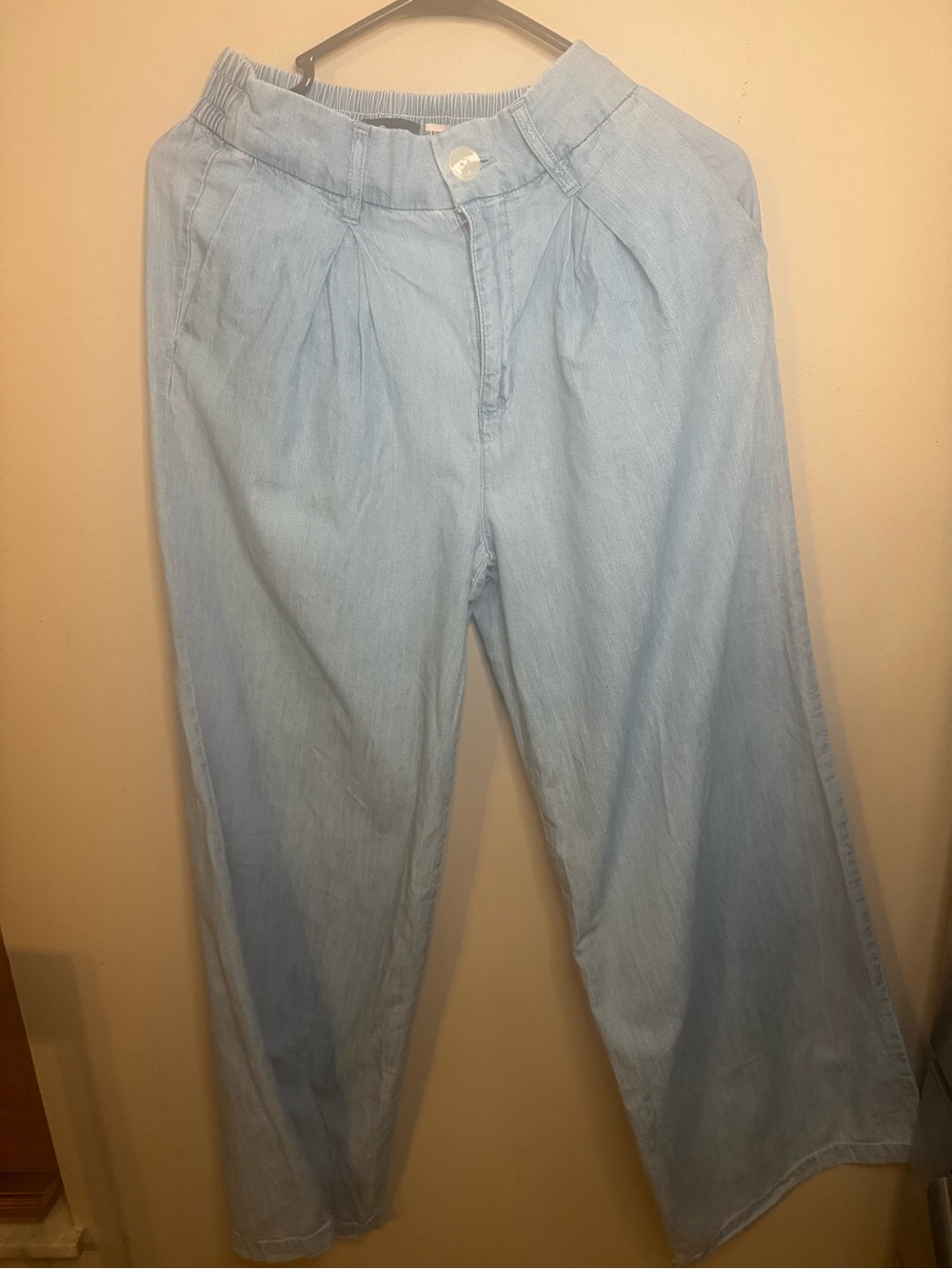 BCBGeneration Light Blue Wide-Leg Jeans with Pleat Detail
